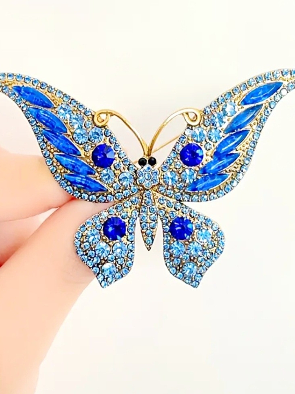 Elegant Blue Crystal Butterfly Brooch - Women Jewelry